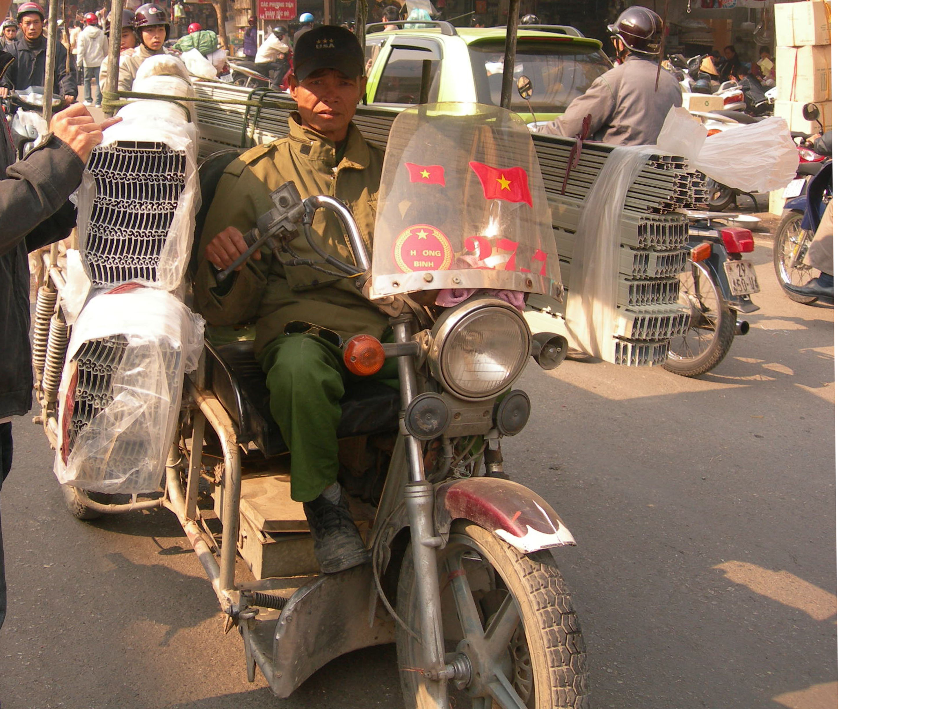 Cần hoàn thiện hành lang pháp lý trong thu hồi xe máy cũ nát